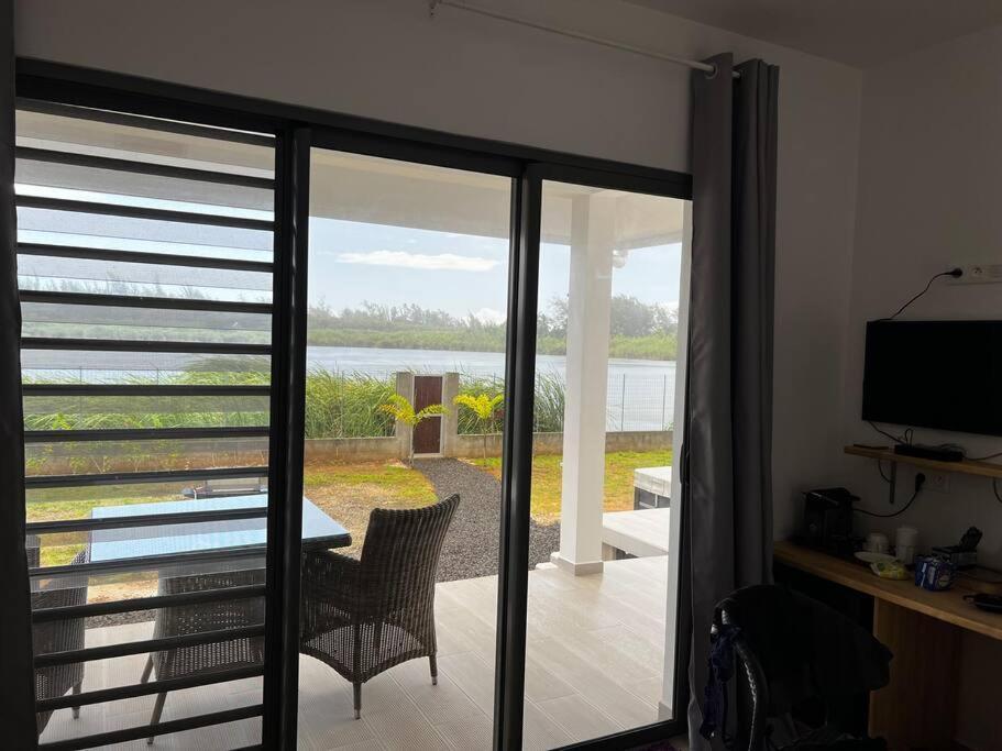 Bungalow Sweet Escape Fare Exterior foto